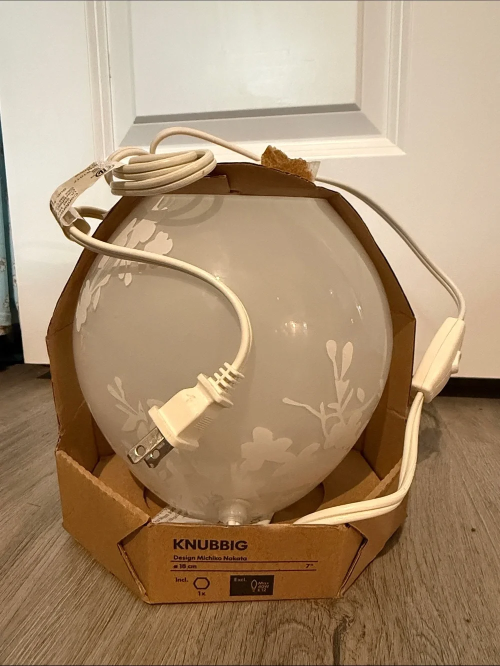 IKEA Knubbig Table lamp, cherry-blossoms white 💕